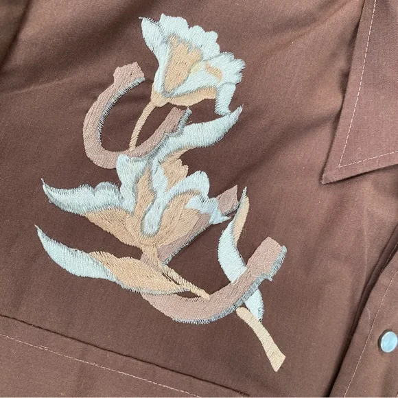 Vintage Karman western embroidered Flower Horseshoe Pearl Snap shirt - Picture 3 of 9